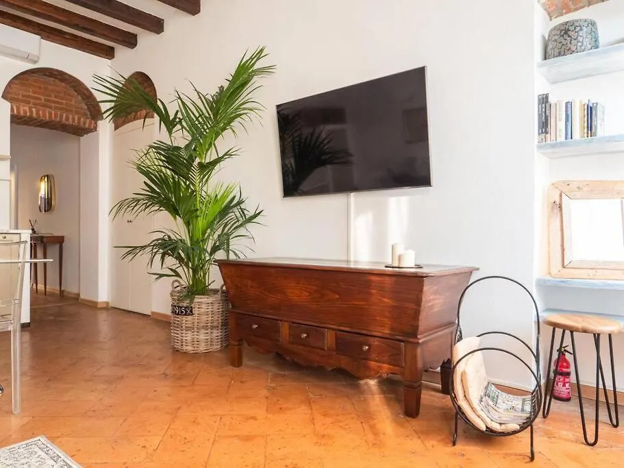 דירה מילאנו Romantic Flat On Navigli River By Easylife איטליה
